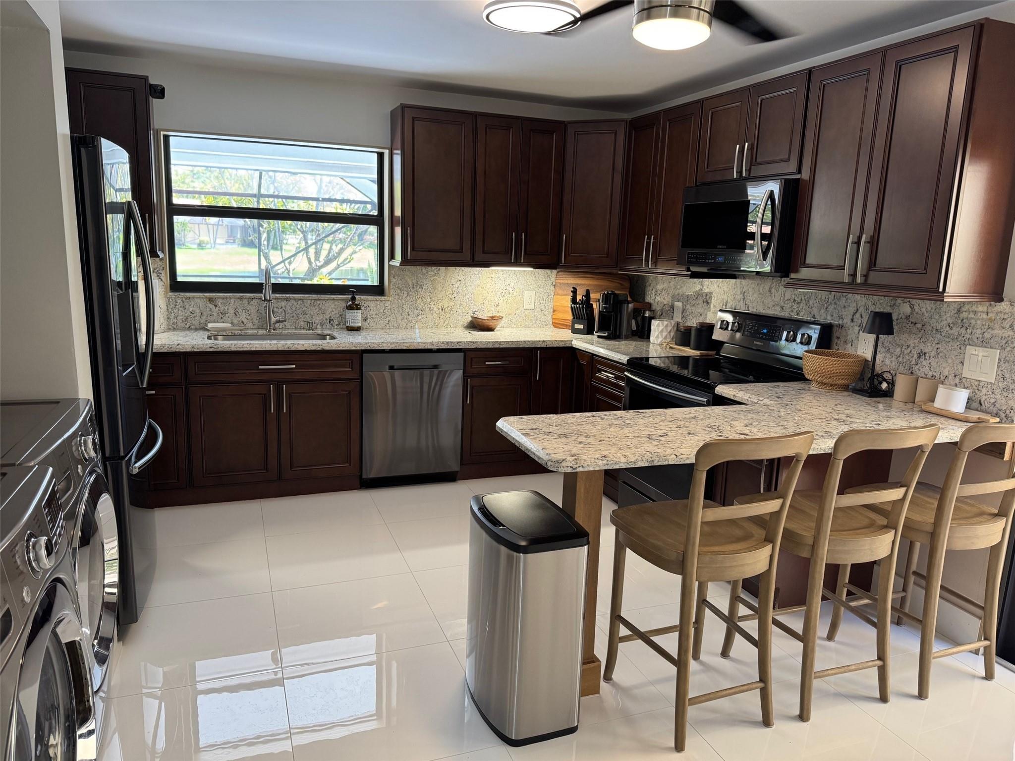 18 Capitol Ct
