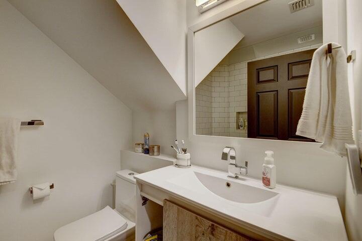 WINSTON TRAILS - Residential Lease