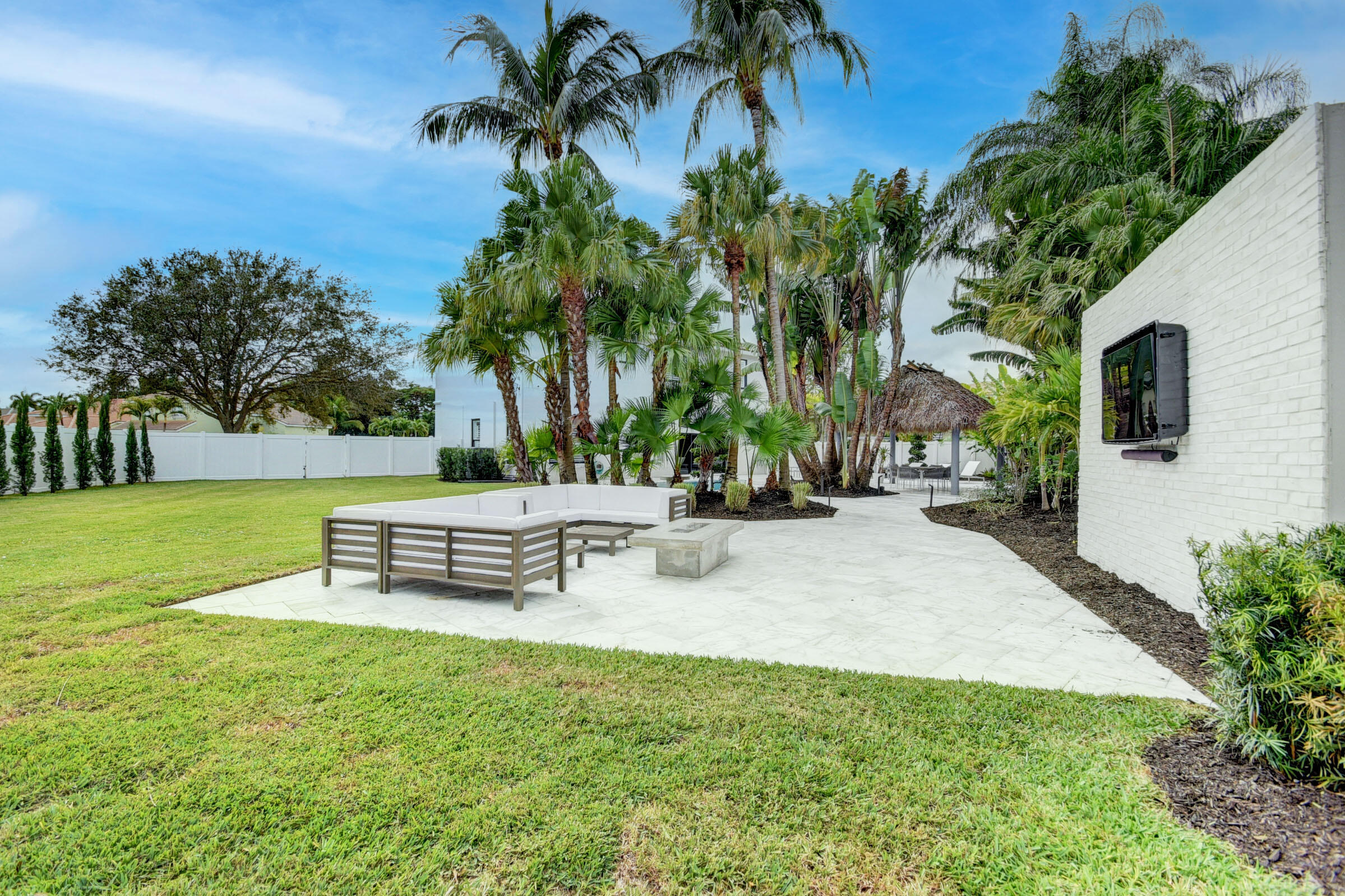 WINSTON TRAILS - Residential Lease