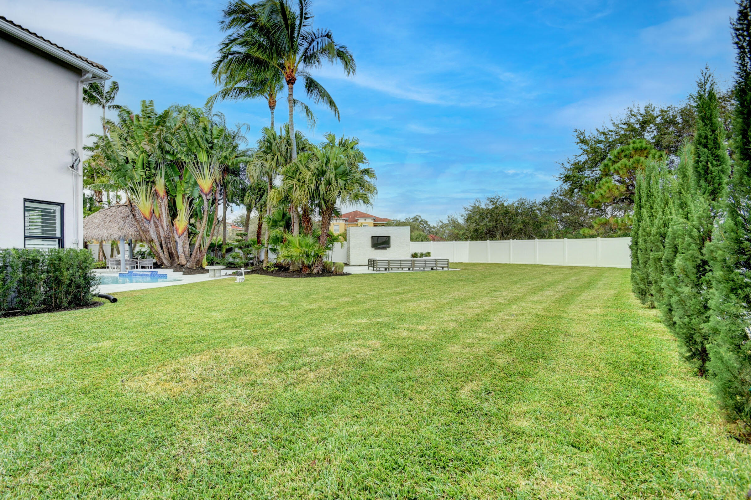 WINSTON TRAILS - Residential Lease