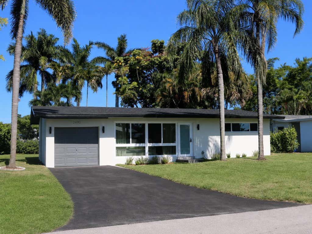 Photo of 2490 Andros Lane, Fort Lauderdale, FL 33312 (MLS # B26064506)