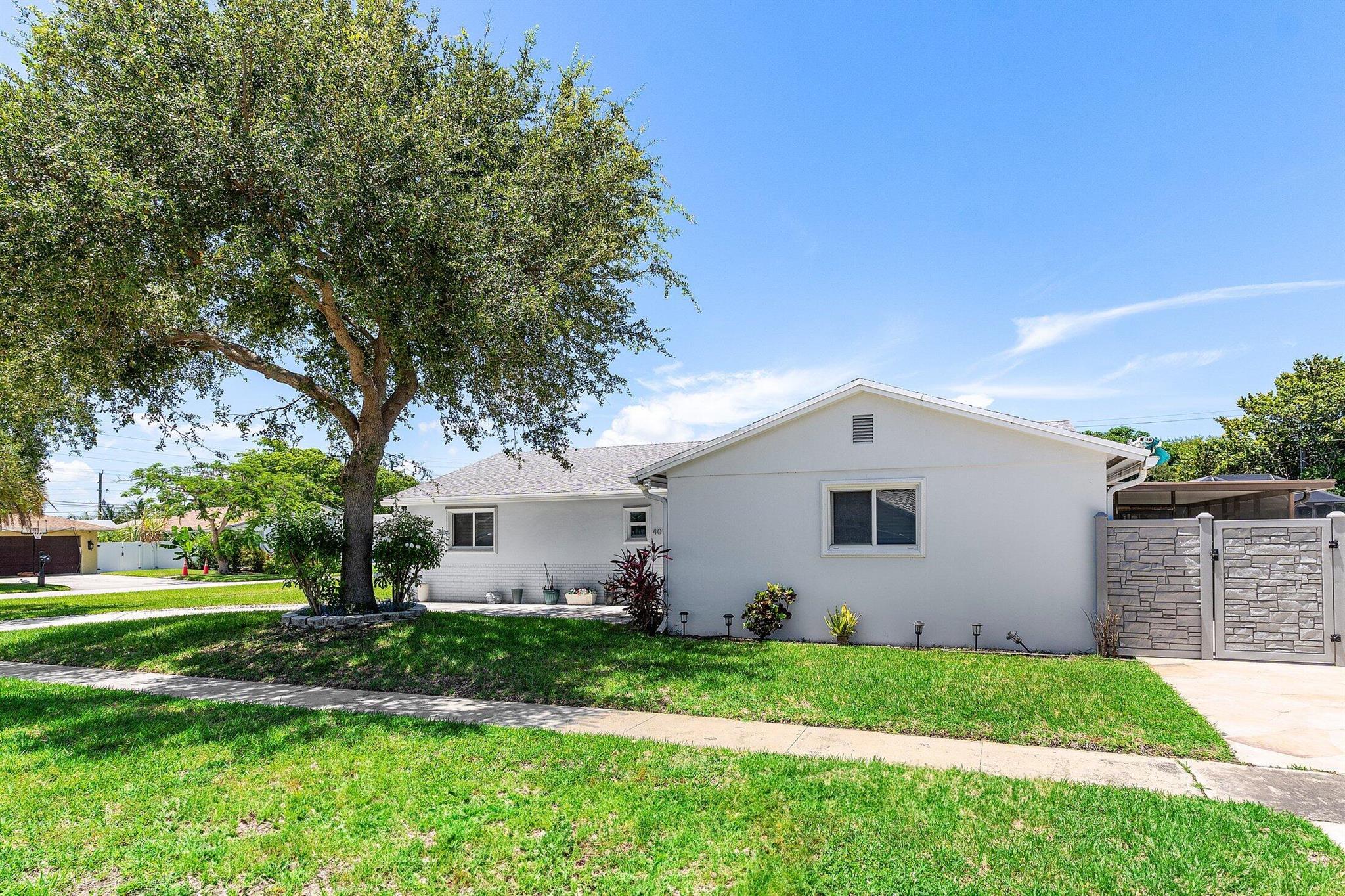 401 NE 37th Street, Boca Raton, FL, 33431/$780,000 1 401 NE 37th Street