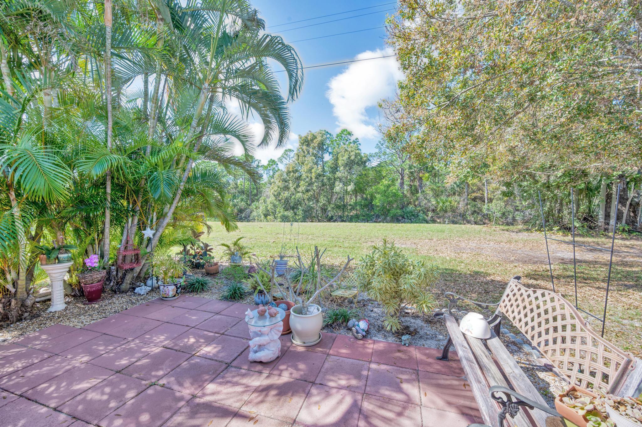 HIGH POINT OF FORT PIERCE CONDOMINIUM SECTION 1 - Residential