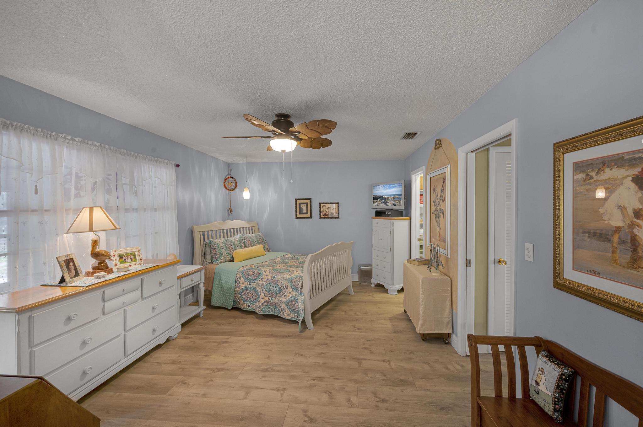 HIGH POINT OF FORT PIERCE CONDOMINIUM SECTION 1 - Residential