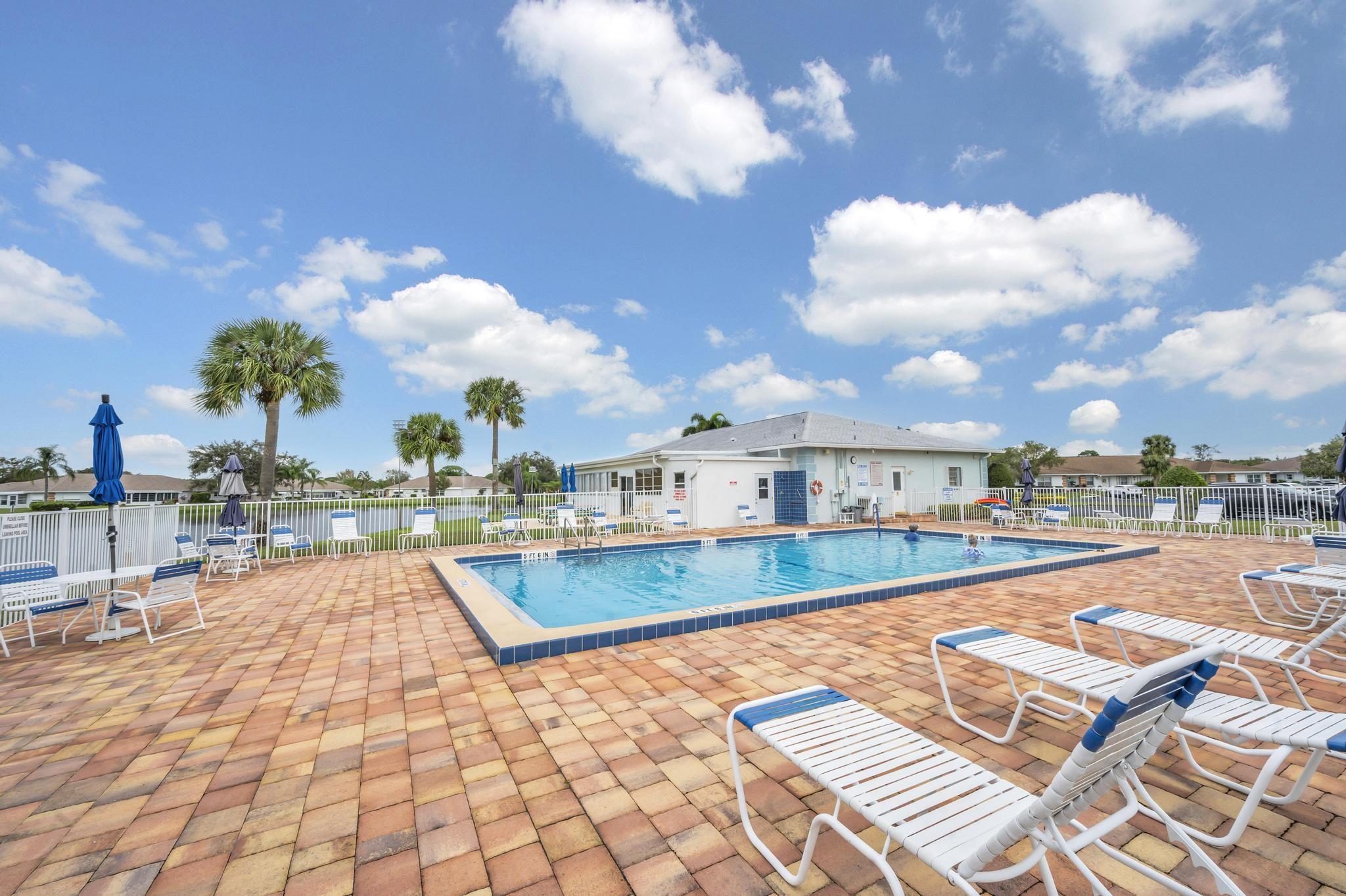 HIGH POINT OF FORT PIERCE CONDOMINIUM SECTION 1 - Residential