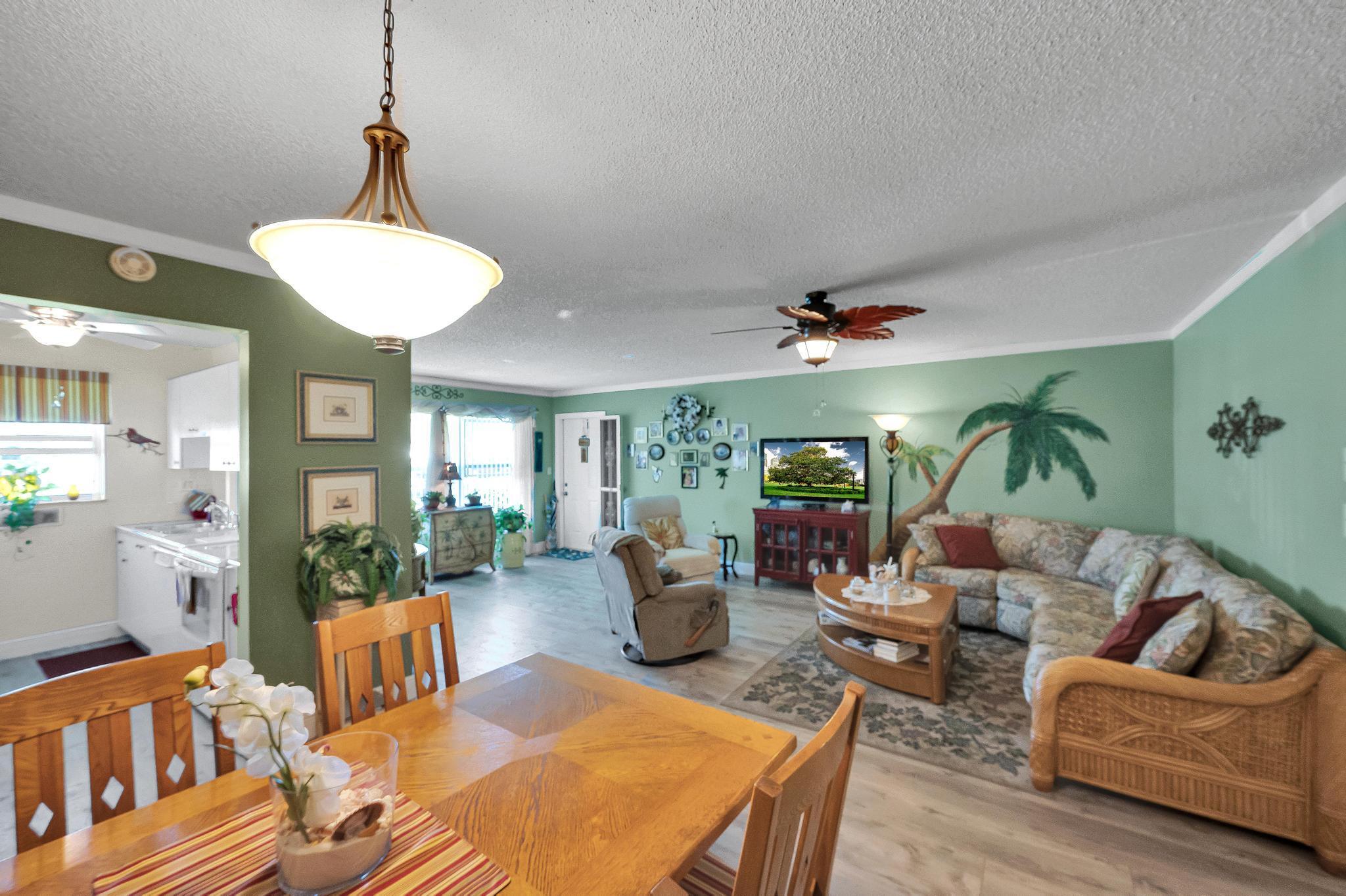 HIGH POINT OF FORT PIERCE CONDOMINIUM SECTION 1 - Residential