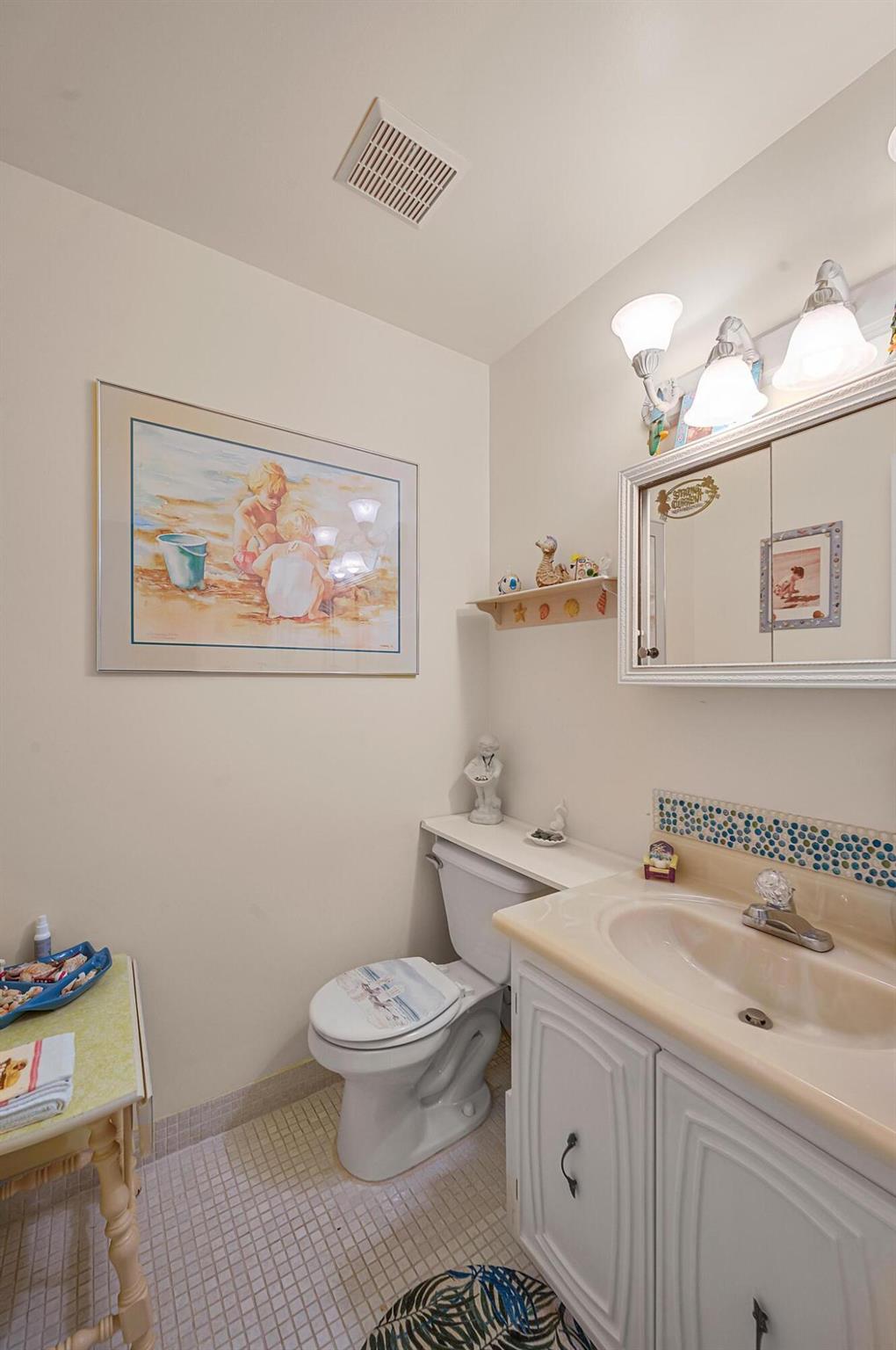 HIGH POINT OF FORT PIERCE CONDOMINIUM SECTION 1 - Residential