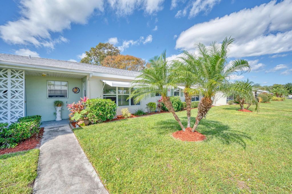 Photo of 105 Lakes End Drive #B, Fort Pierce, FL 34982 (MLS # R10956843)