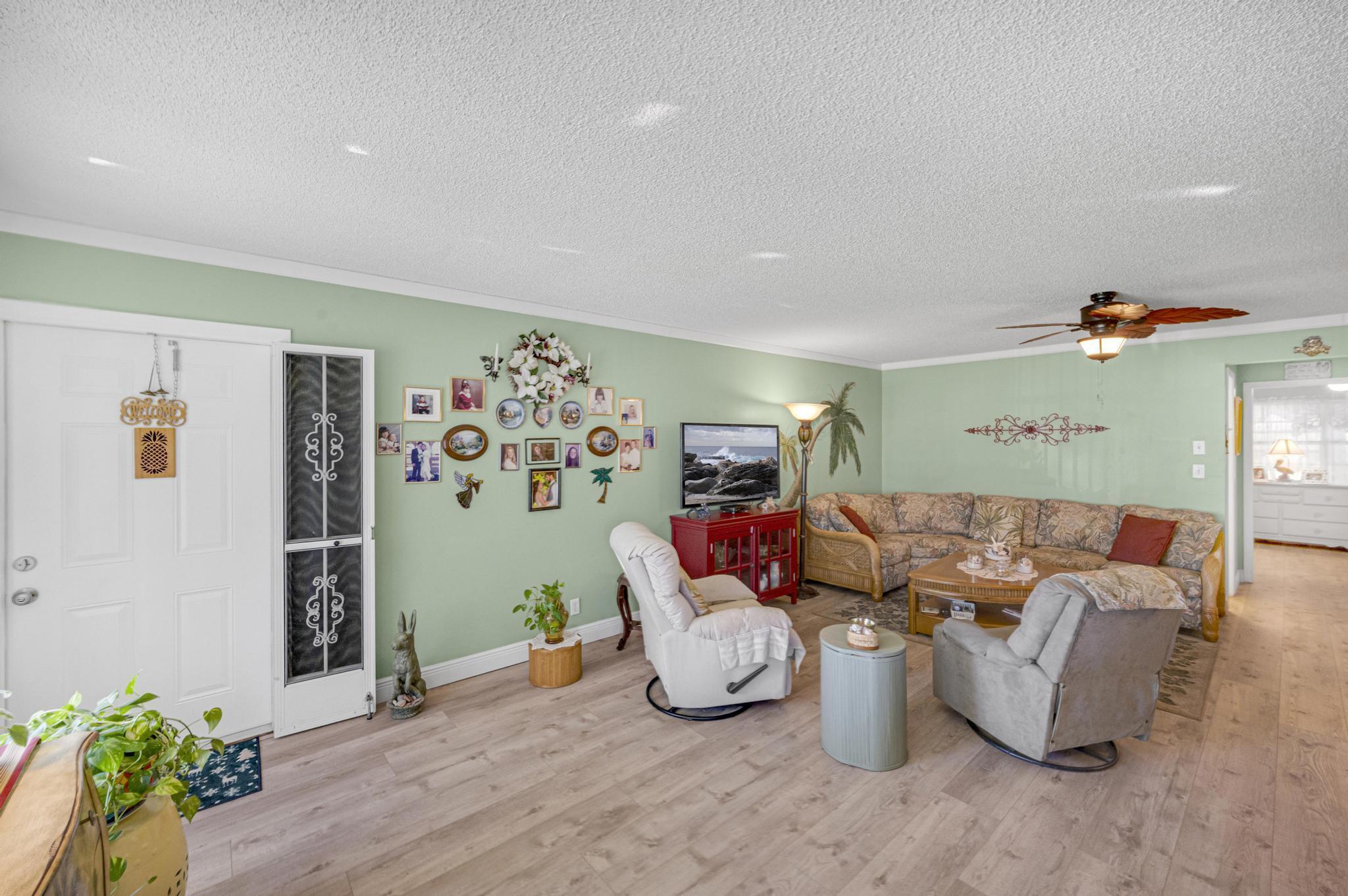 HIGH POINT OF FORT PIERCE CONDOMINIUM SECTION 1 - Residential