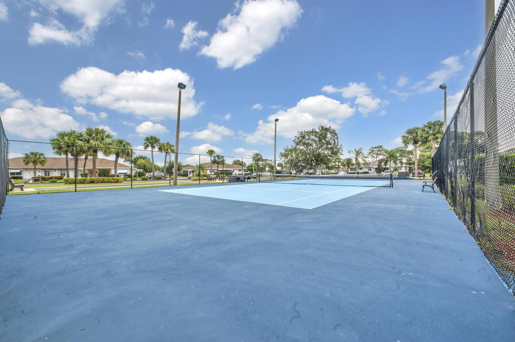 HIGH POINT OF FORT PIERCE CONDOMINIUM SECTION 1 - Residential