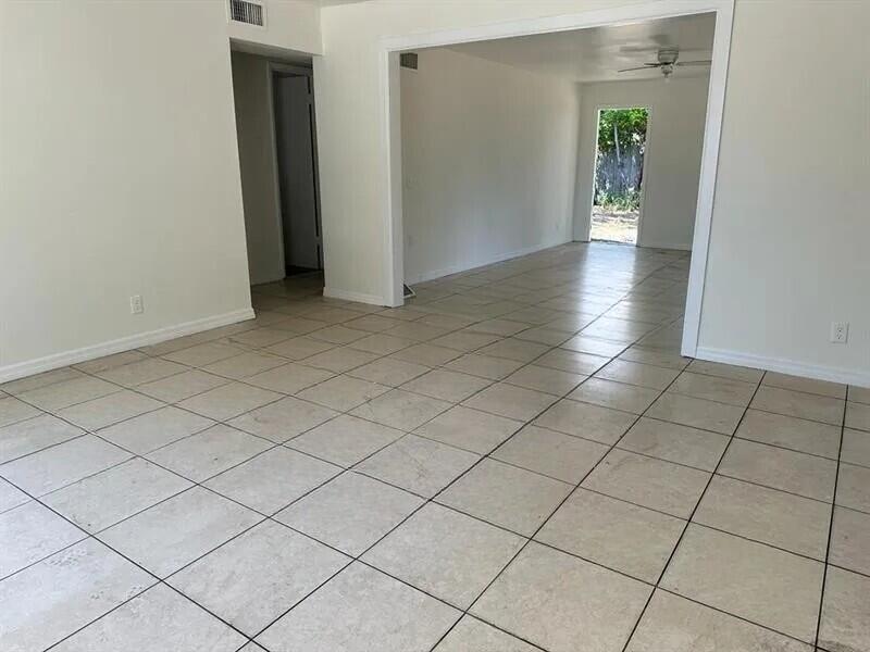 PARK MANOR 1 - Residential