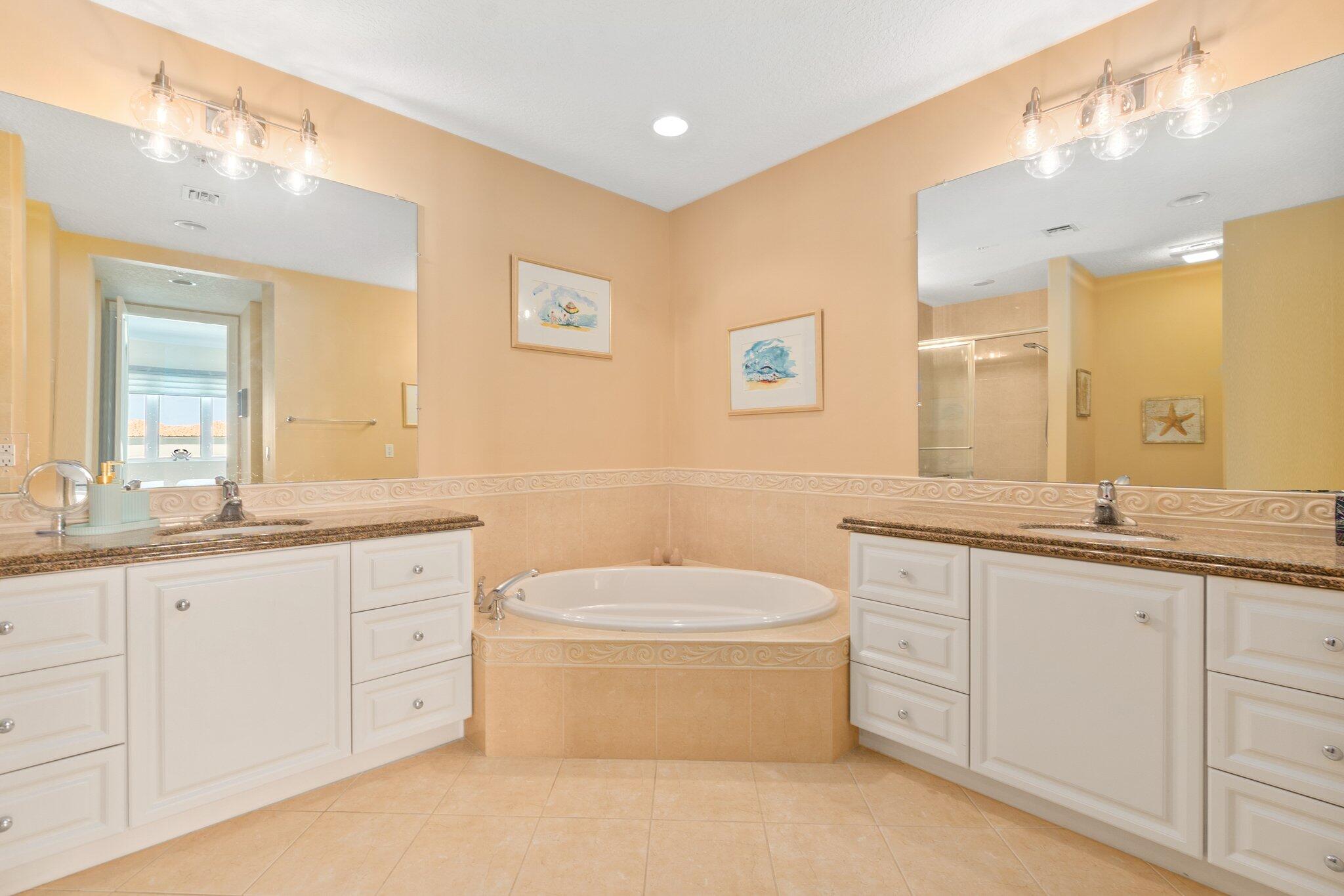 HARBOUR ISLE AT HUTCHINSON ISLAND WEST, A CONDOMIN - Residential