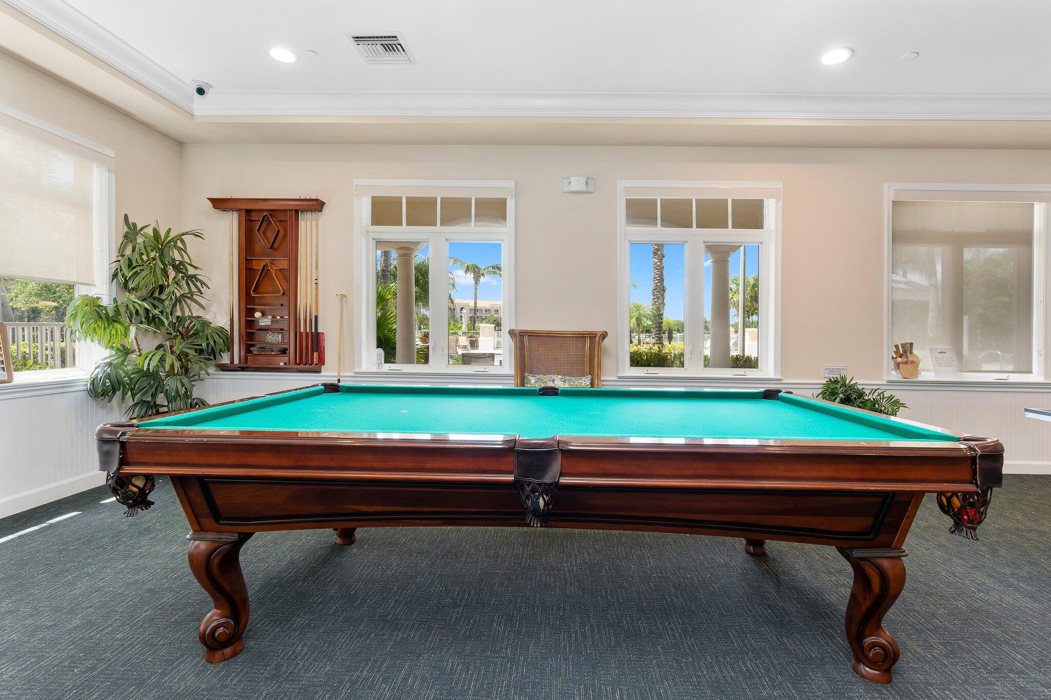 HARBOUR ISLE AT HUTCHINSON ISLAND WEST, A CONDOMIN - Residential