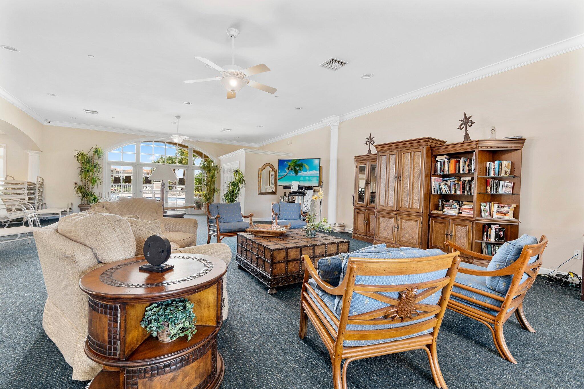 HARBOUR ISLE AT HUTCHINSO - Residential