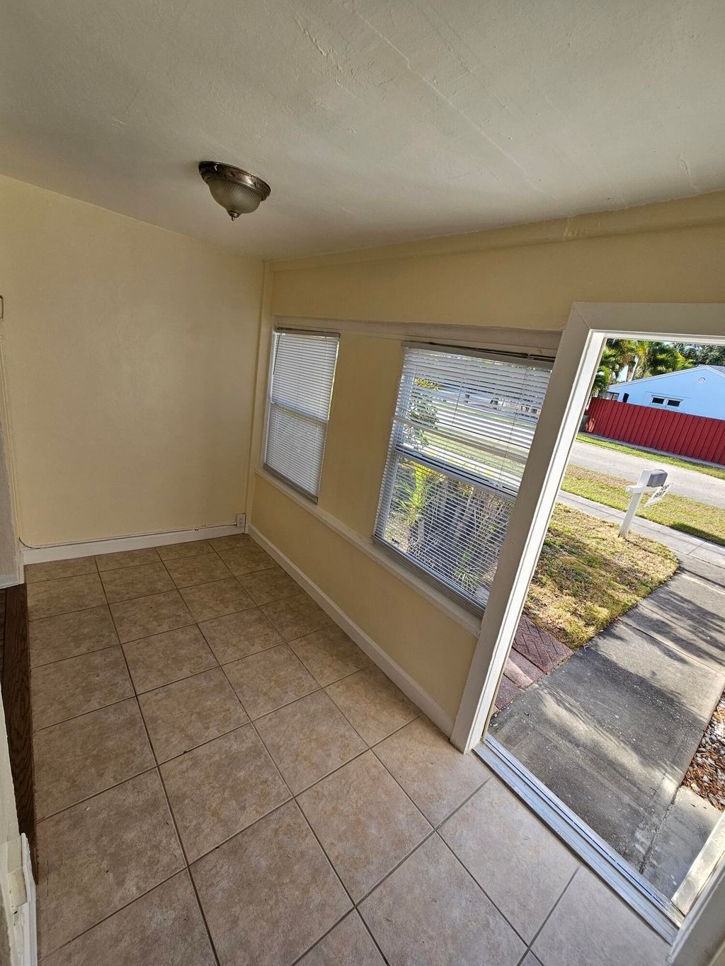 Photo of 115 E Palm Street E #117, Lantana, FL 33462 (MLS # B26030450)