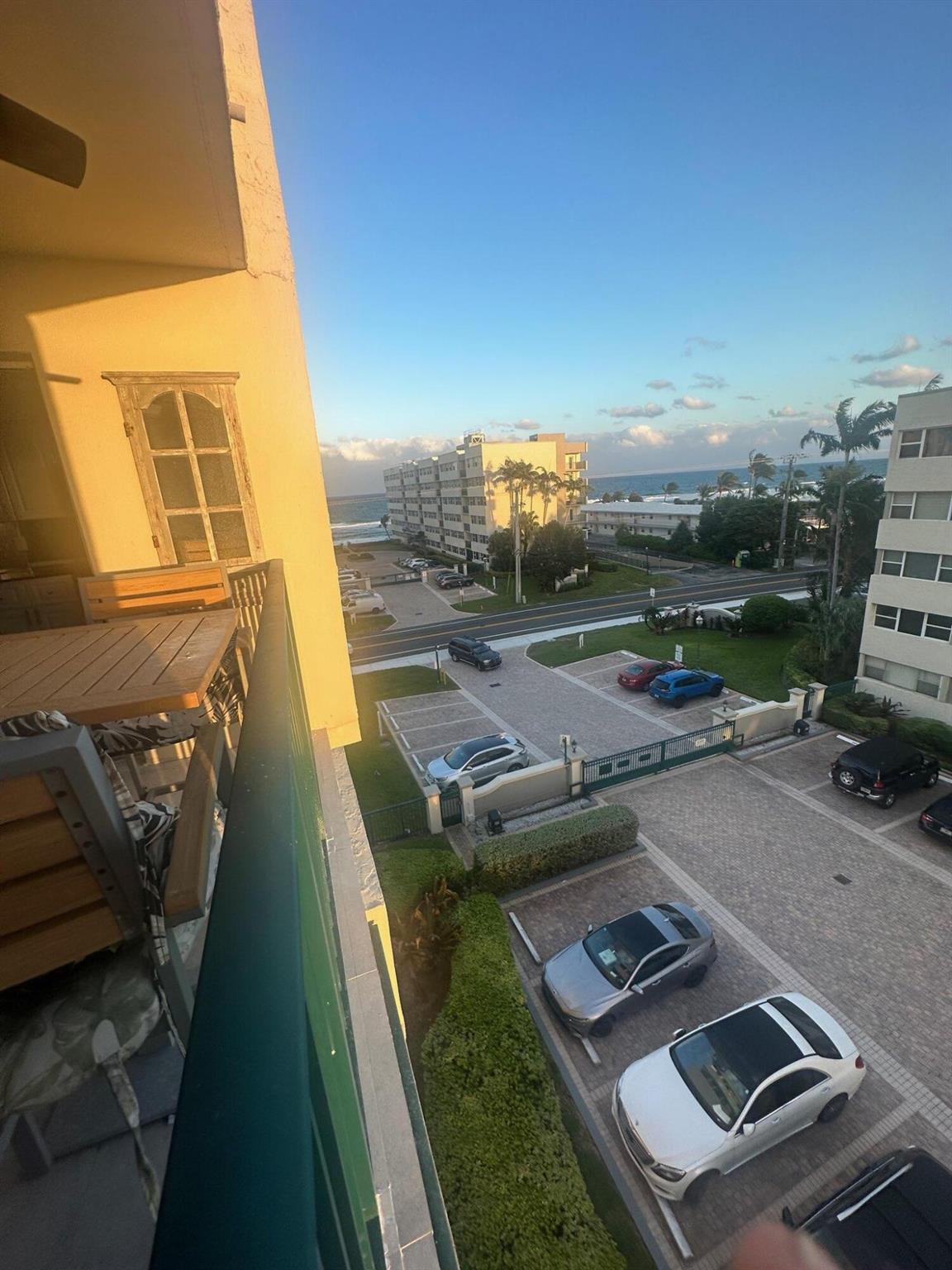 PORT DE MER - Residential Lease