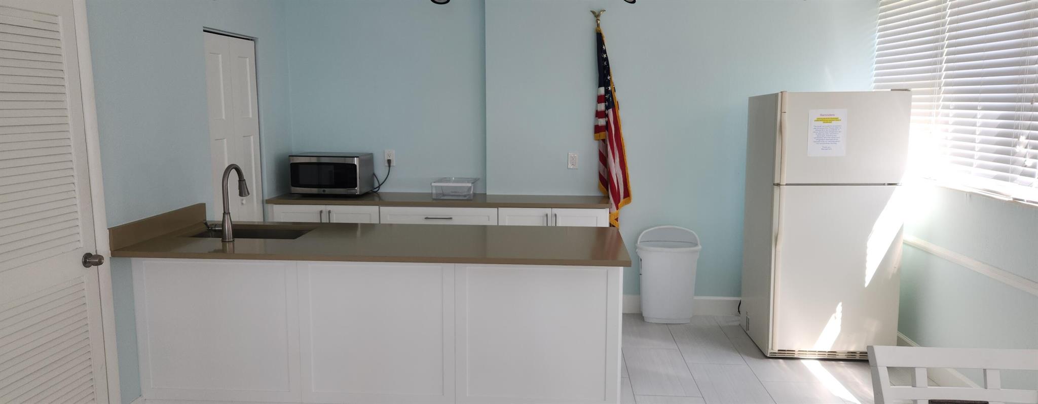 PORT DE MER - Residential Lease