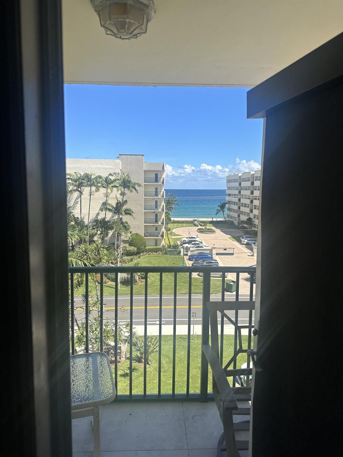 PORT DE MER - Residential Lease