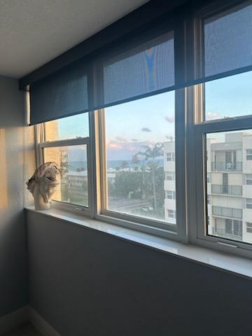 PORT DE MER - Residential Lease