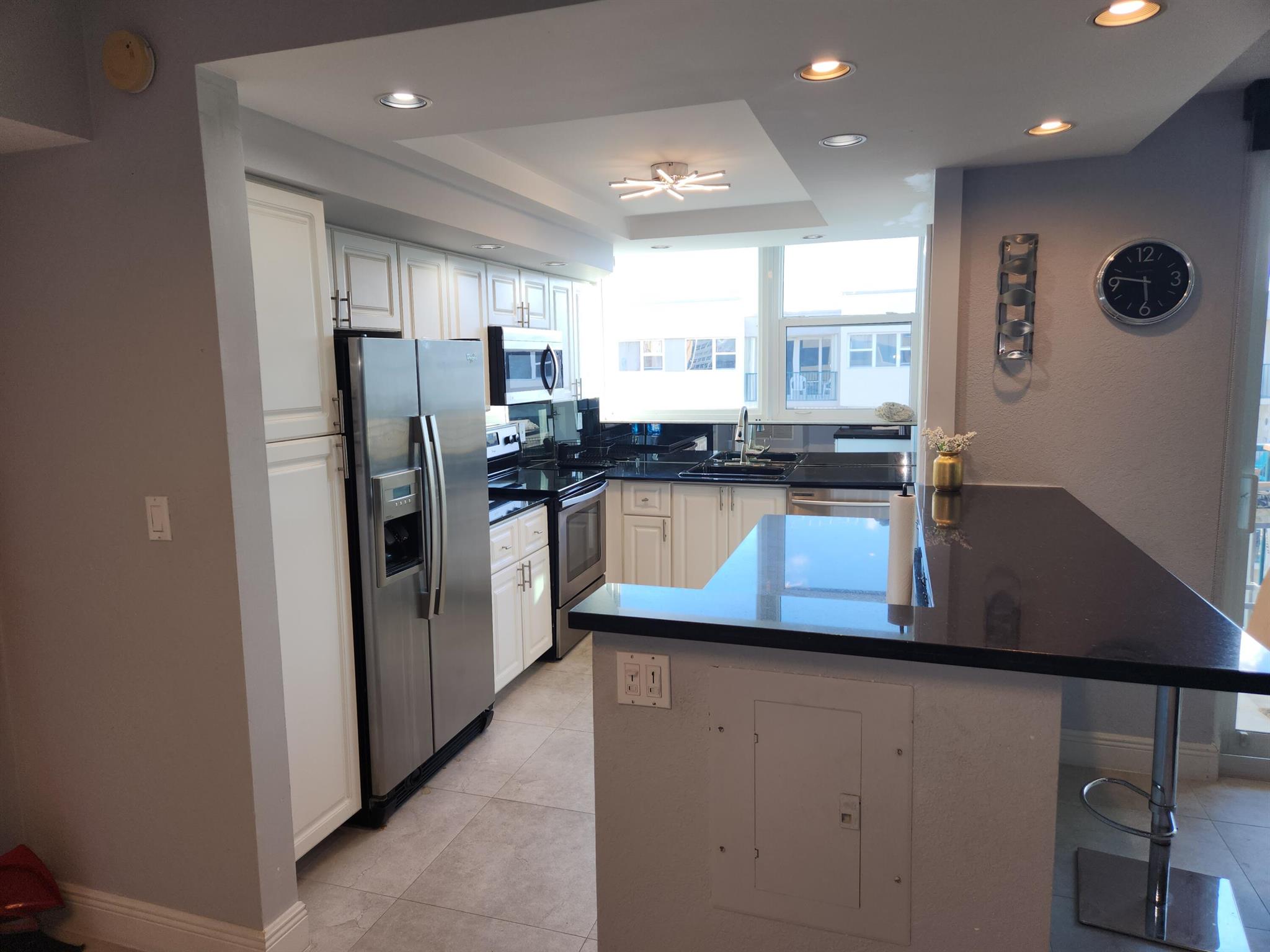 PORT DE MER - Residential Lease