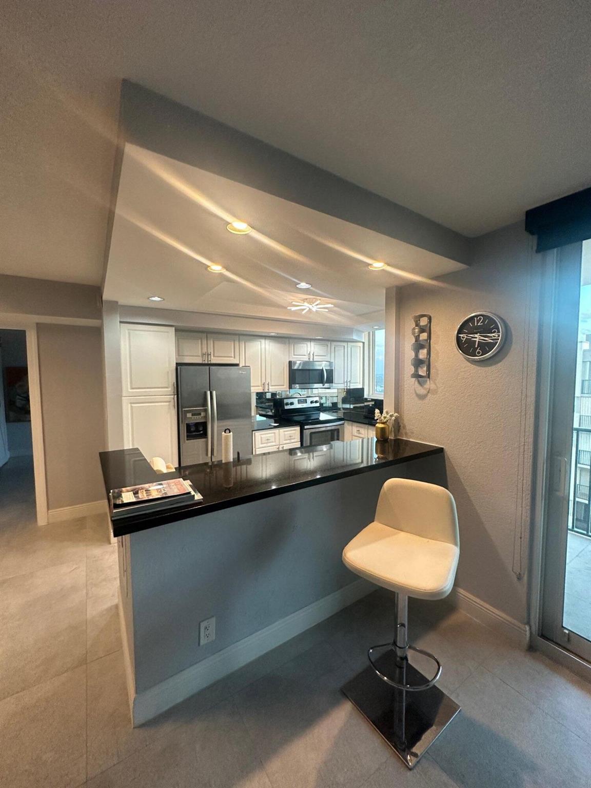 PORT DE MER - Residential Lease