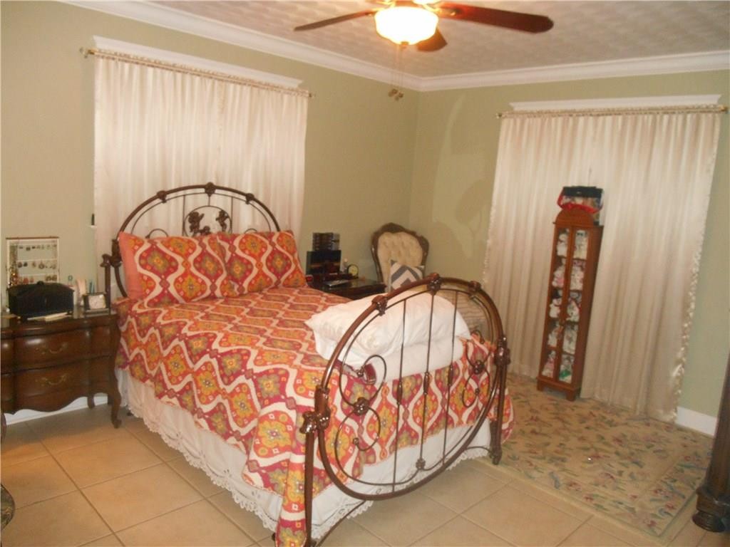 Cresthaven - Residential