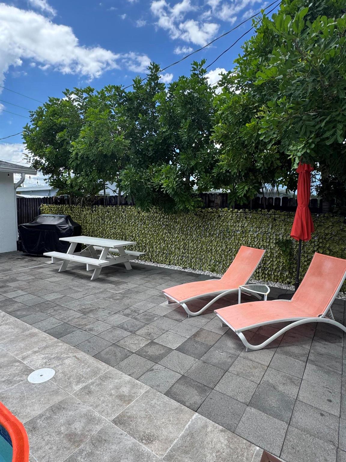 SUNRISE GOLF VILLAGE - Residential Lease