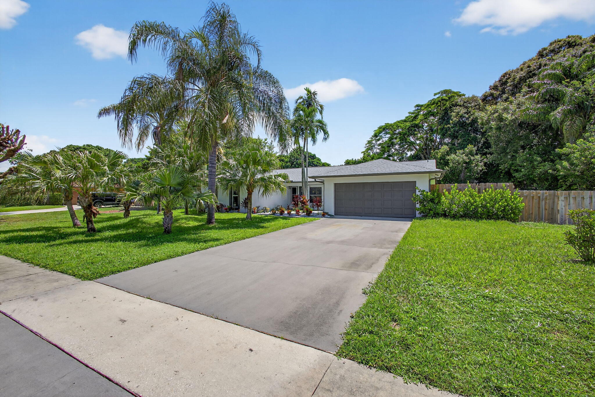 Properties 280 Sulky Way