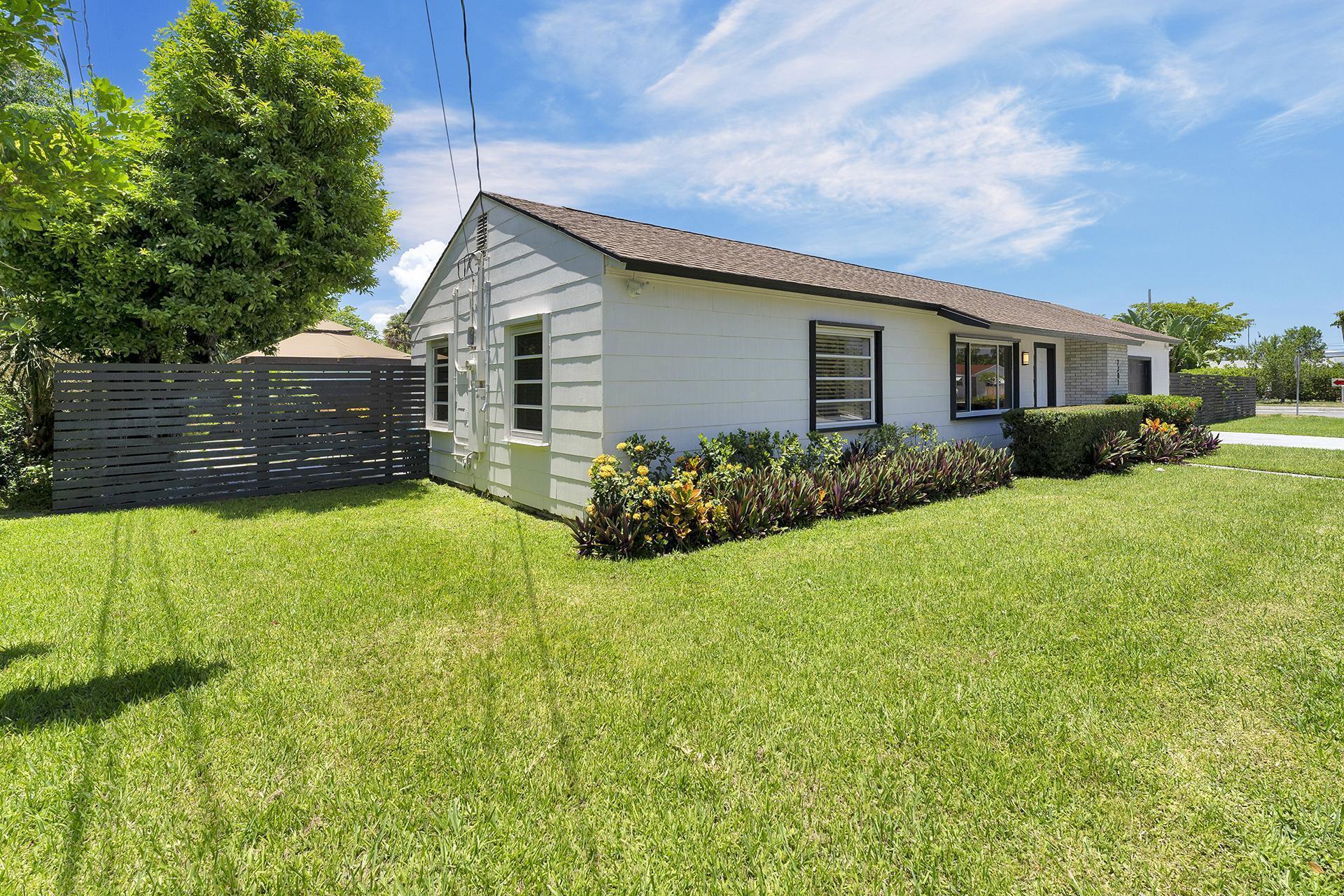 2301 Ridgeway Avenue