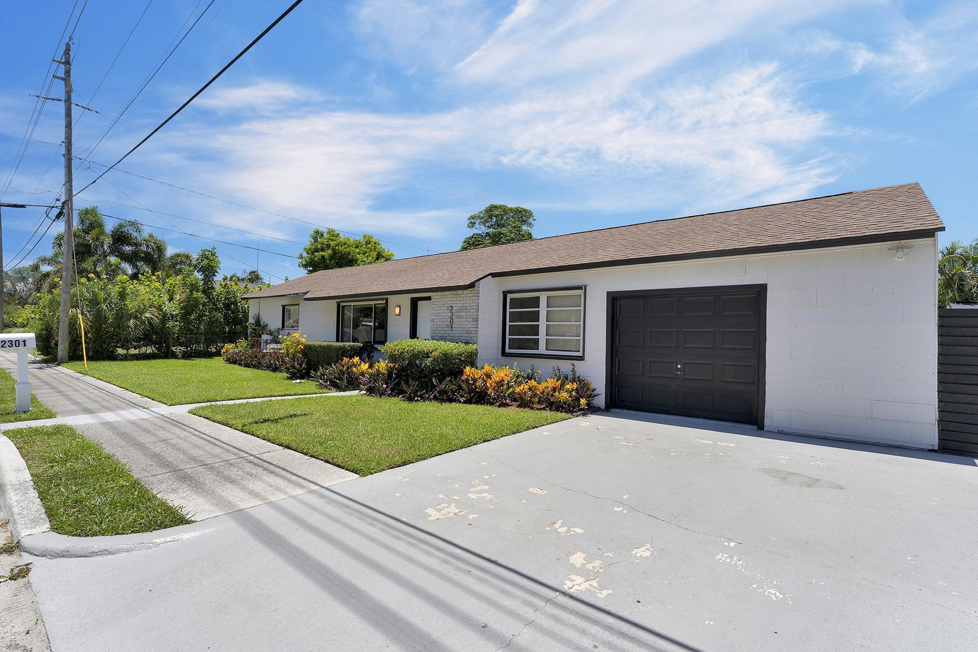 2301 Ridgeway Avenue