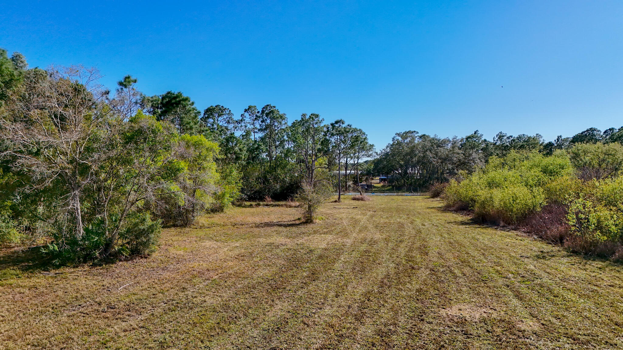 LADECA ACRES S/D UNREC SEC 29 - Land