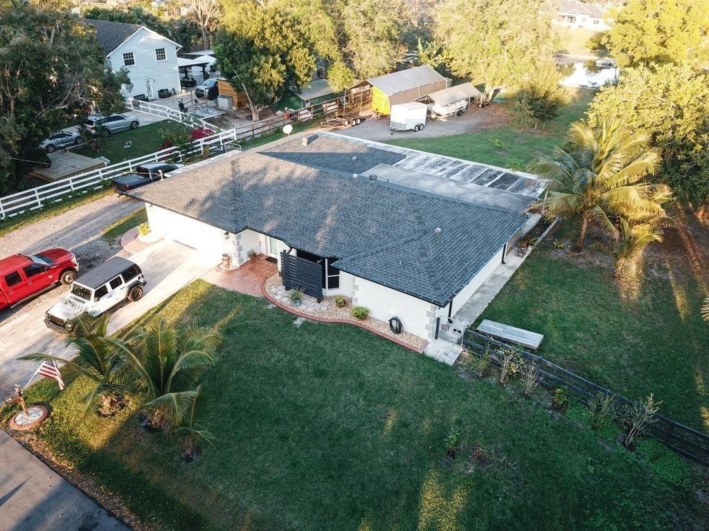 Photo of 5220 SW 201st Terrace, Southwest Ranches, FL 33332 (MLS # F10392217)