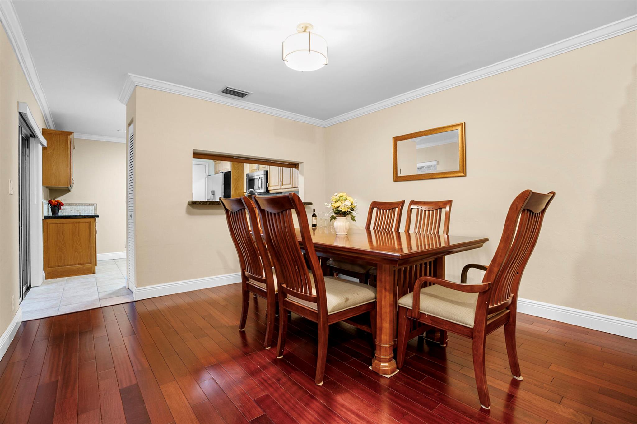 EMBASSY LAKES - Residential