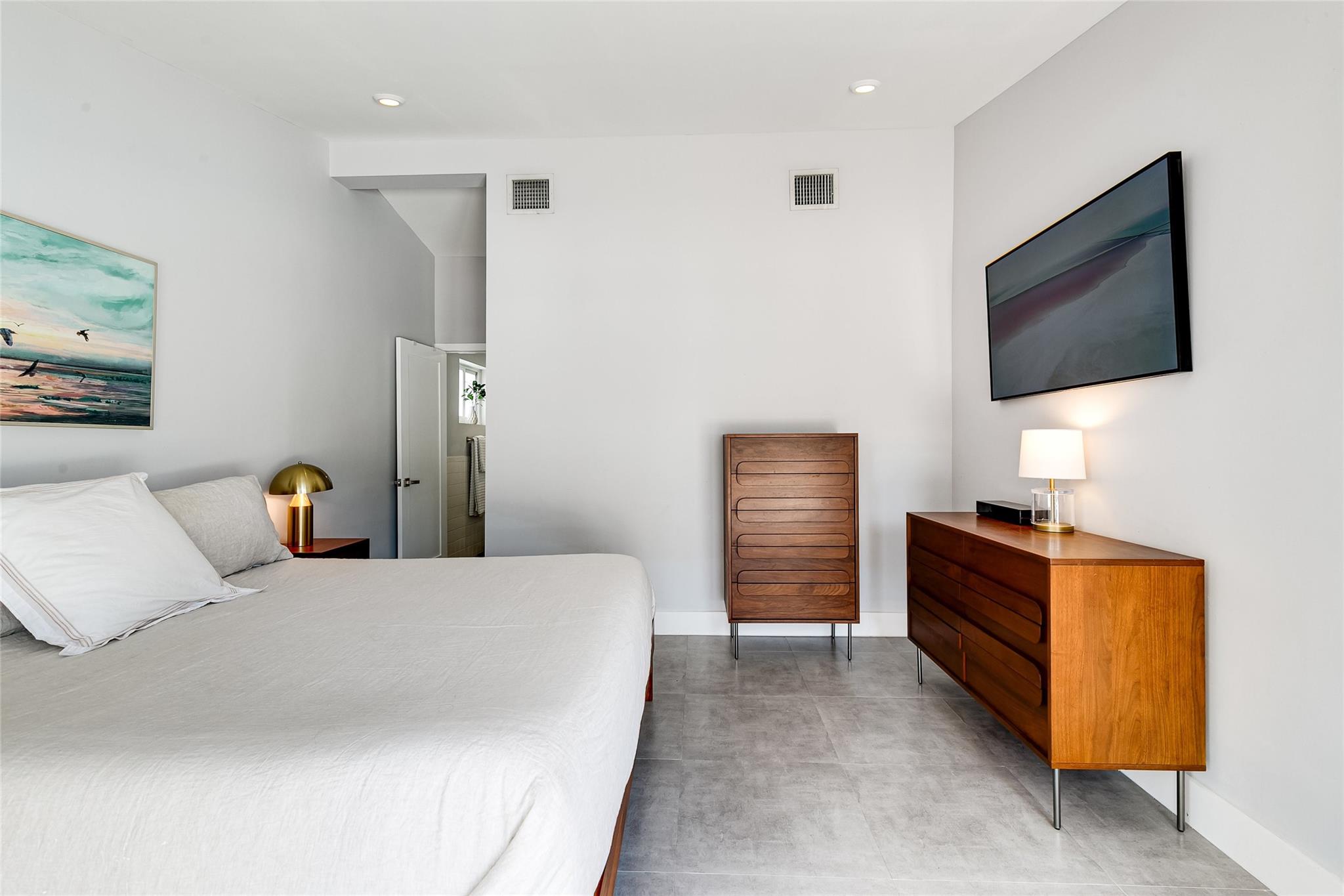 Gill Isles 44-13 B - Residential