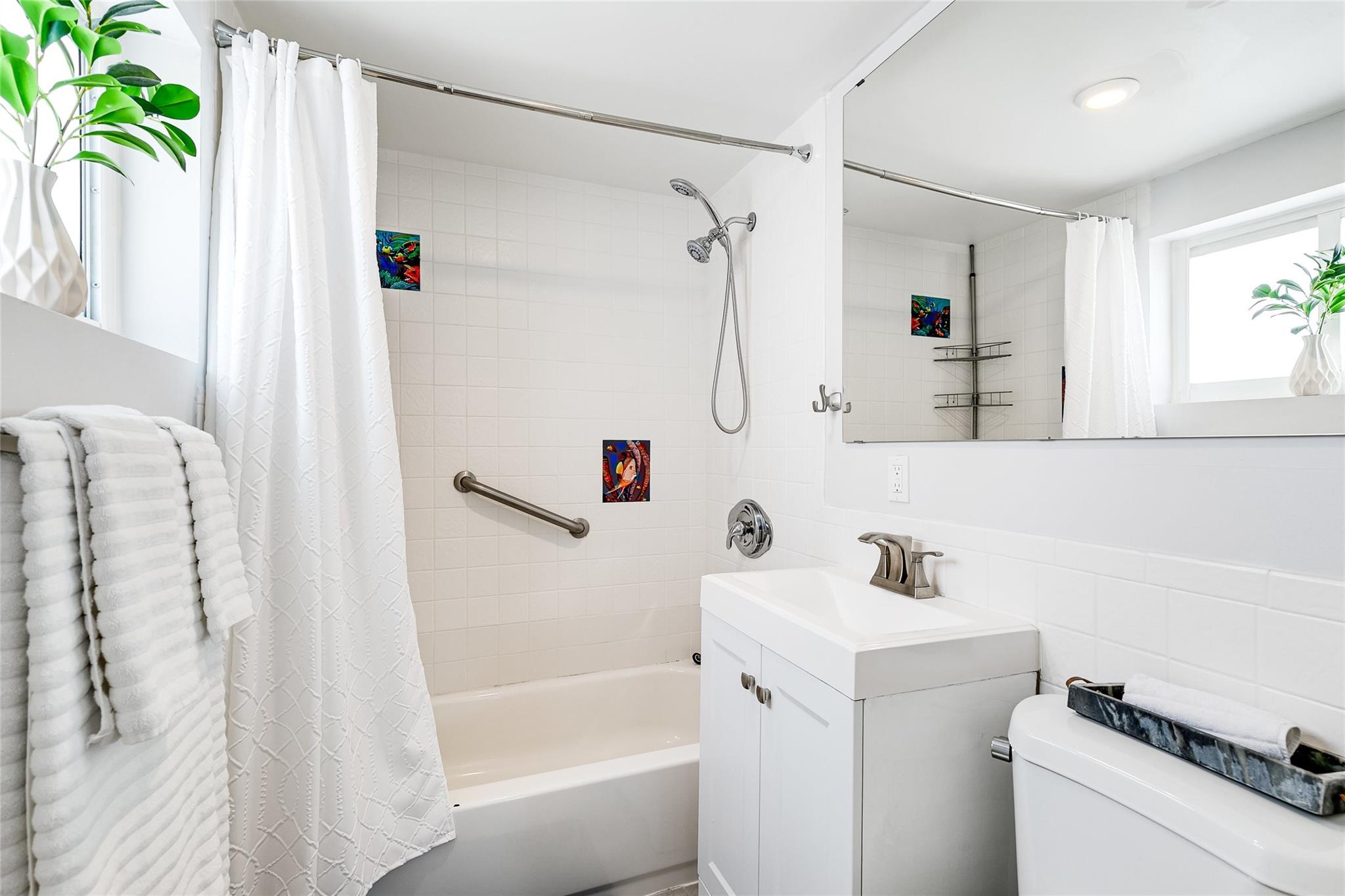 Gill Isles 44-13 B - Residential