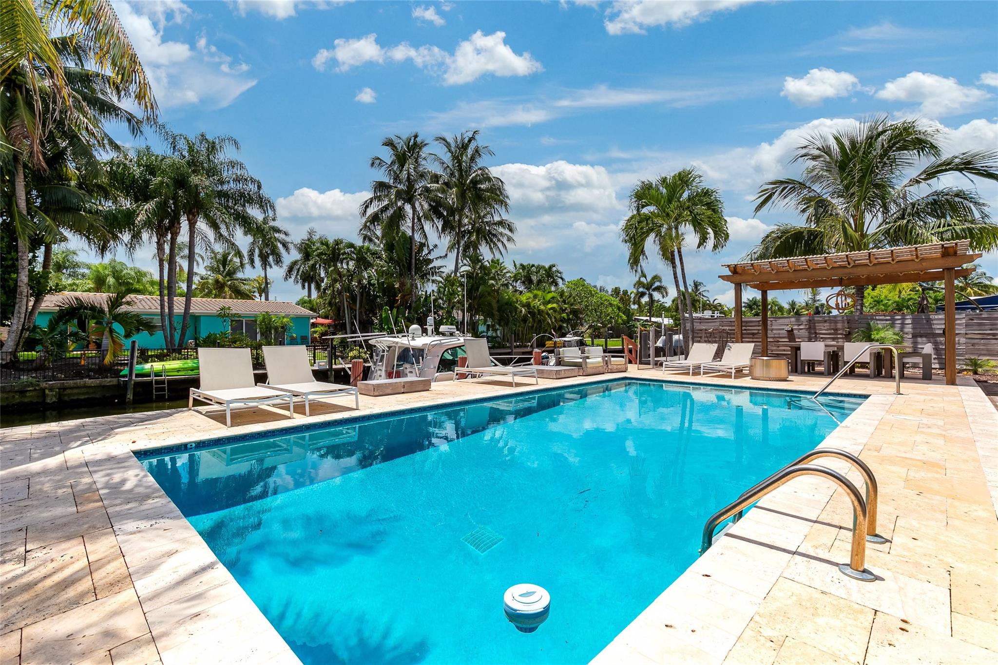 Gill Isles 44-13 B - Residential