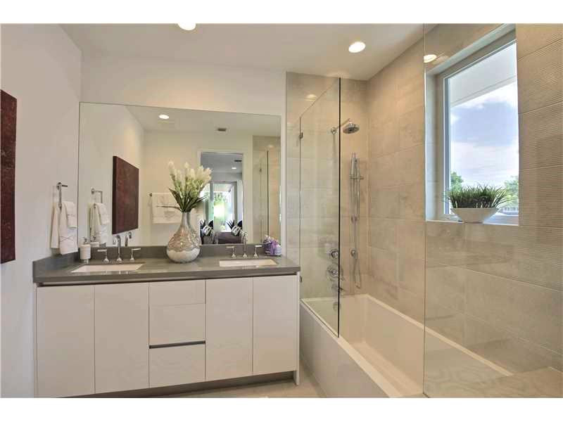 PELICAN ISLE - Residential