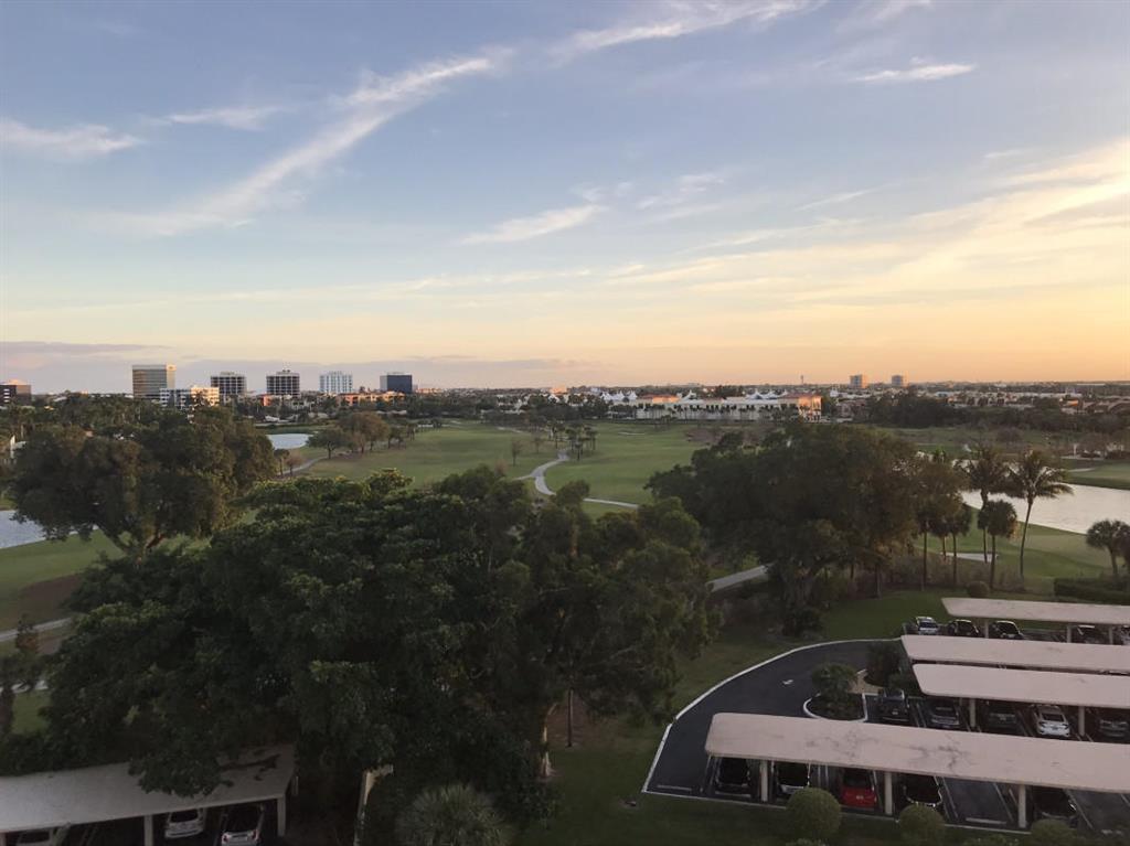 LANDS OF THE PRESIDENT CONDO 7 - Residential