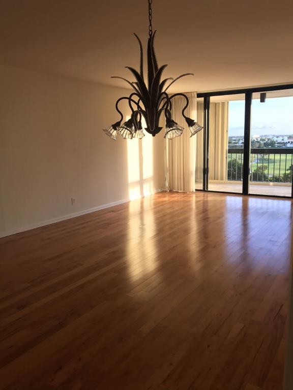 LANDS OF THE PRESIDENT CONDO 7 - Residential