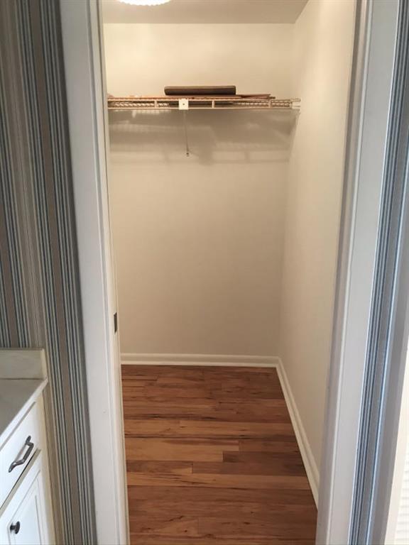 LANDS OF THE PRESIDENT CONDO 7 - Residential