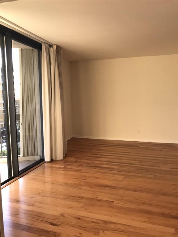 LANDS OF THE PRESIDENT CONDO 7 - Residential