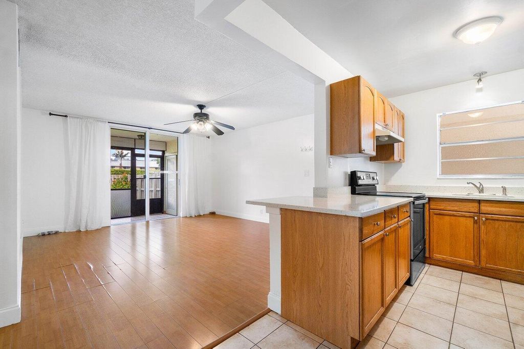 Photo of 1174 NW 13th 140b Street #140b, Boca Raton, FL 33486 (MLS # R11048594)