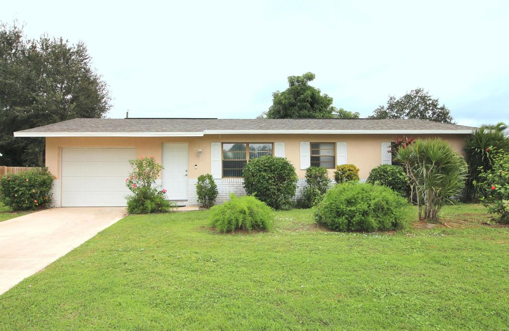 Photo of 957 SE Odonnell Lane, Port Saint Lucie, FL 34983 (MLS # R10917097)