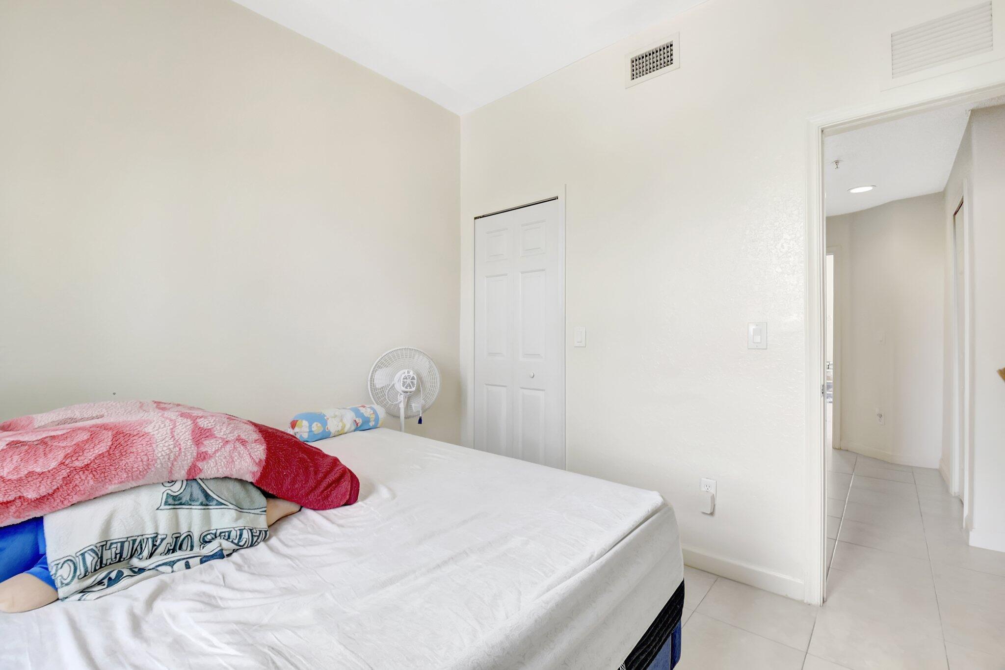 SHOMA TOWNHOMES AT ROYAL PALM BEACH CONDO - Residential