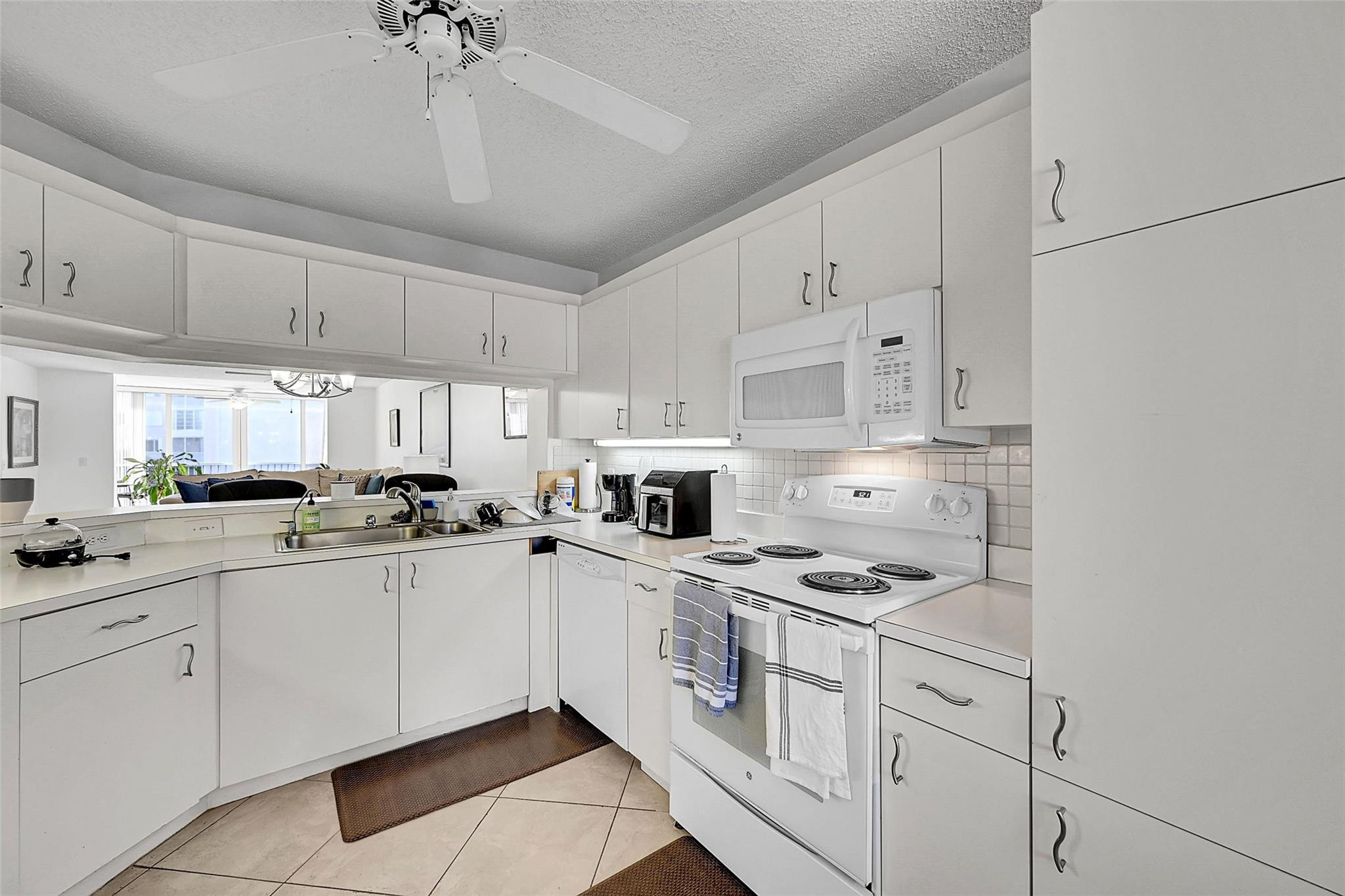 Sunrise Lakes Phase 4 - Residential