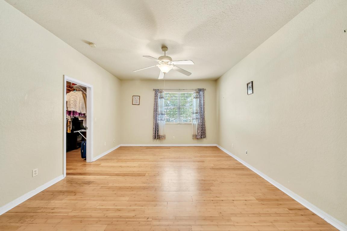 MAGNOLIA BAY CONDOMIMIUM - Residential