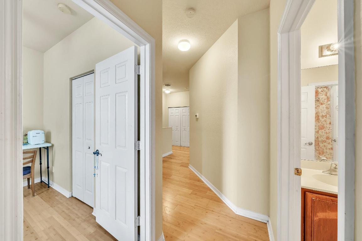 MAGNOLIA BAY CONDOMIMIUM - Residential