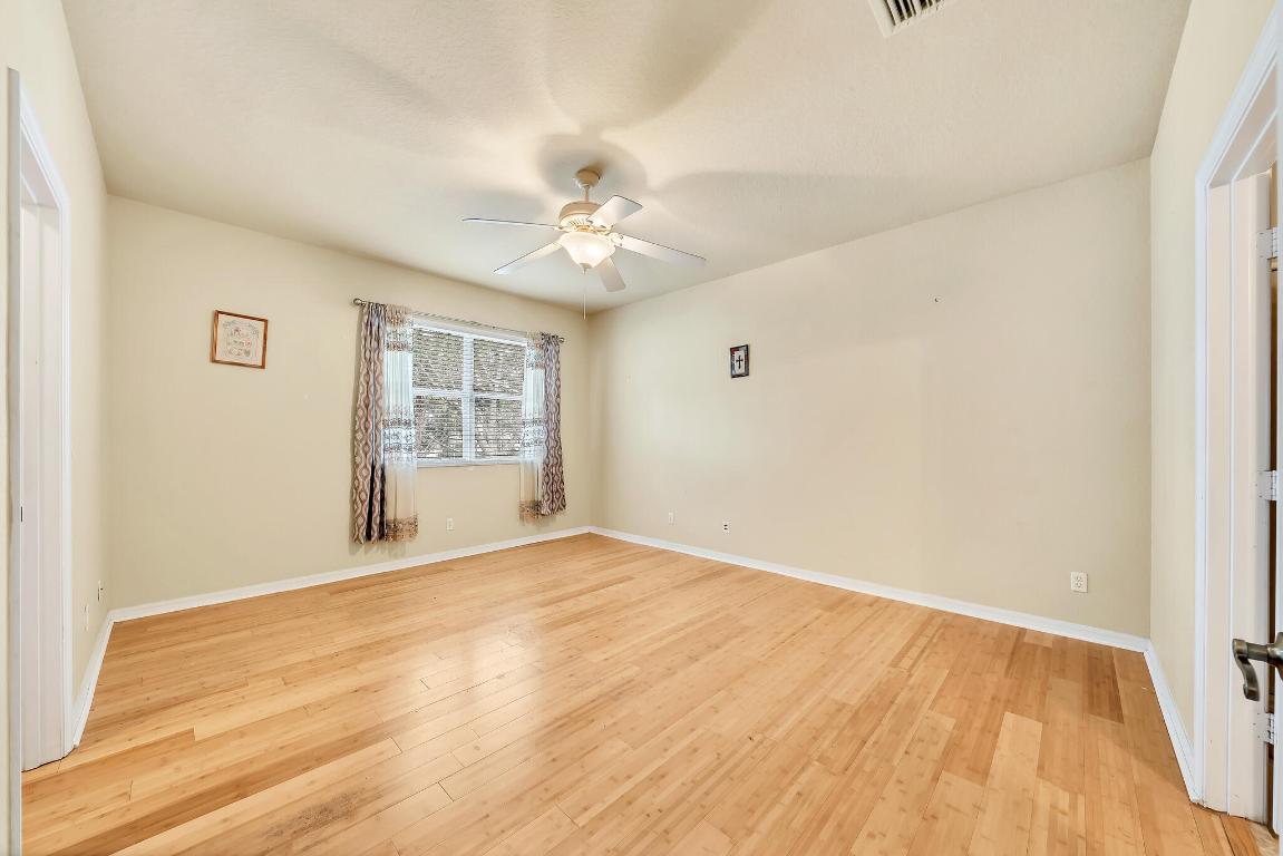 MAGNOLIA BAY CONDOMIMIUM - Residential