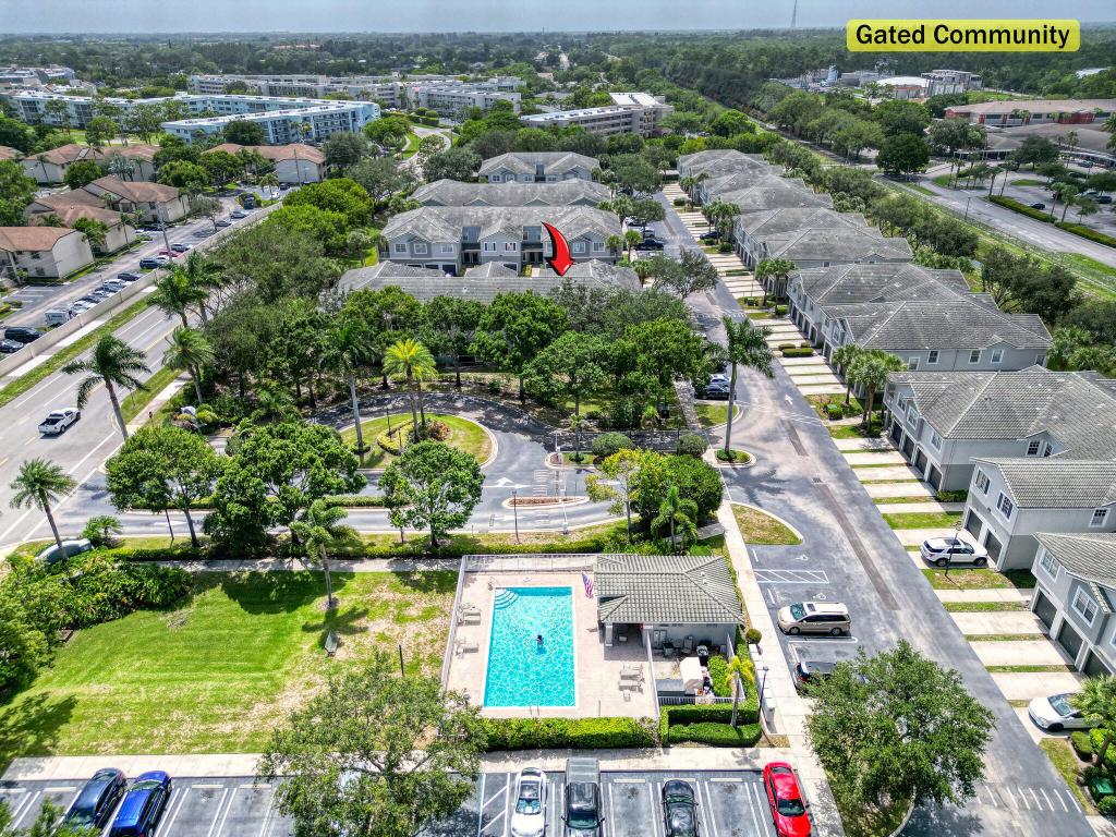 MAGNOLIA BAY CONDOMIMIUM - Residential