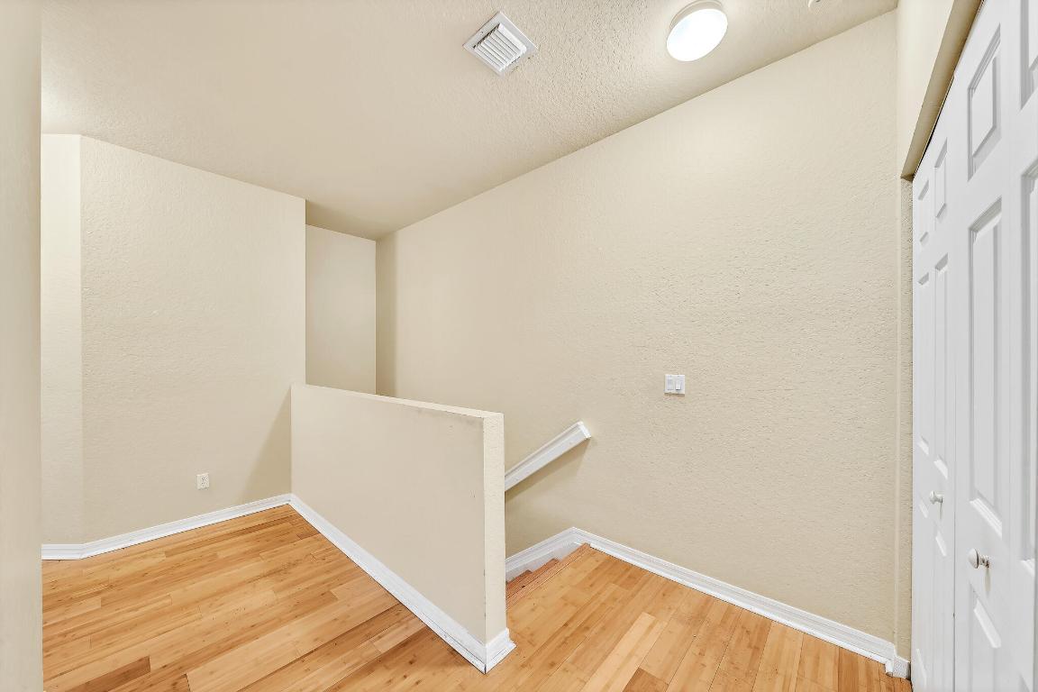 MAGNOLIA BAY CONDOMIMIUM - Residential